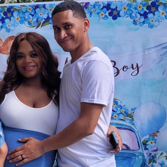 Meet your Posher!!! - Picture 2 of 5